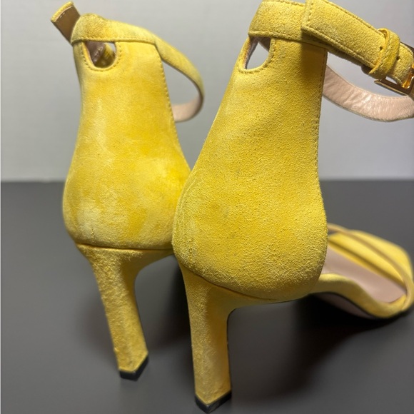 STUART WEITZMAN Square Nudist Yellow Suede Sandals - Picture 10 of 11